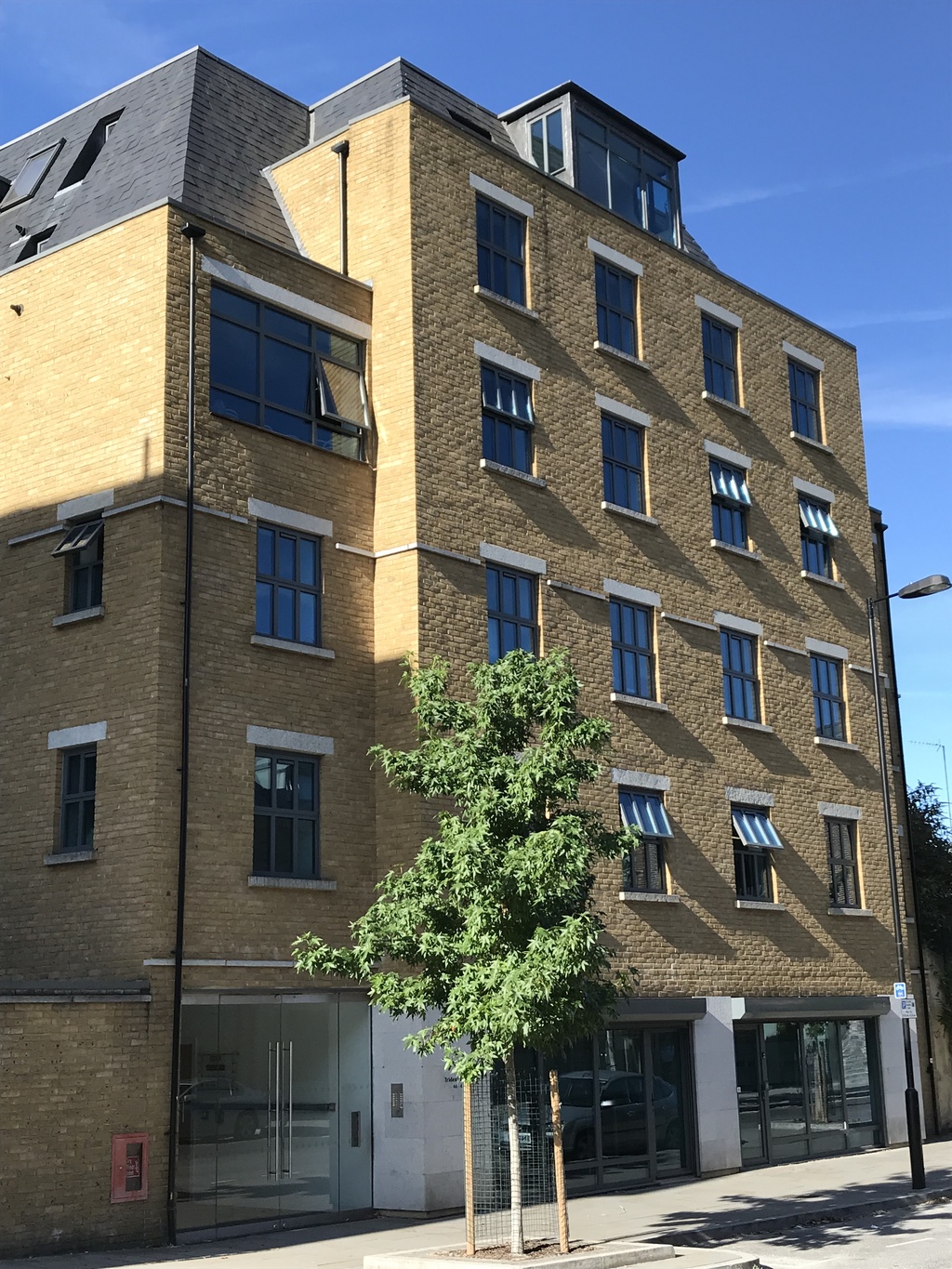 46-48 Webber St 